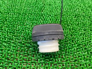Крышка топливного бака TOYOTA Sai AZK10 2AZ-FXE 77300-52030 2 ракурс