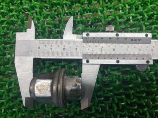 Гайка на колесо TOYOTA Sai AZK10 2AZ-FXE 90942-01033 3 ракурс