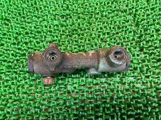 Распределитель тормозной Suzuki Jimny JB23W K6A 5192081A60 3 ракурс
