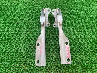 Петля капота Suzuki Jimny JB23W K6A 5741050G00 2 ракурс