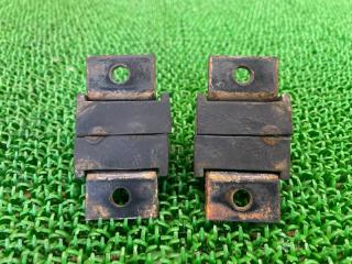 Крепление стабилизатора переднее Suzuki Jimny JB23W K6A 4241566D00 2 ракурс
