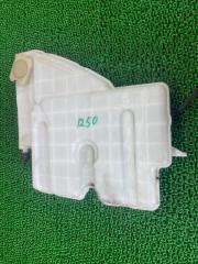 Бачок стеклоомывателя Mitsubishi Canter FEA20 4P10(T2) 060851-364 2 ракурс Бачок стеклоомывателя Mitsubishi Canter FEA20 4P10(T2) 060851-364 2 ракурс