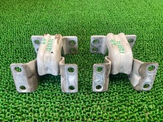Петля 5-двери левая передняя Mitsubishi Canter FEA20 4P10(T2) 4 ракурс