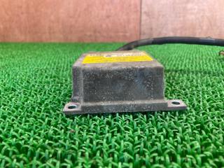 Блок управления airbag Mitsubishi Canter FEA20 4P10(T2) MK645758 4 ракурс
