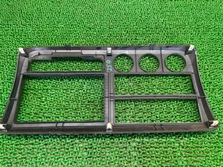 Mitsubishi Canter FEA20 4P10(T2) 2 ракурс Mitsubishi Canter FEA20 4P10(T2) 2 ракурс