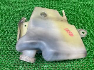 Бачок расширительный Mitsubishi Canter FEA20 4P10(T2) ME402056 2 ракурс Бачок расширительный Mitsubishi Canter FEA20 4P10(T2) ME402056 2 ракурс