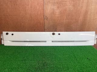 Решетка под лобовое стекло Mitsubishi Canter FEA20 4P10(T2) 1 ракурс