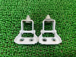 Петля дверная Suzuki Escudo YD21S M16A 6951068L01 1 ракурс