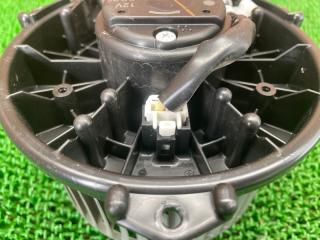 Мотор печки Suzuki Escudo YD21S M16A 7415061M00 4 ракурс