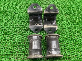 Крепление стабилизатора переднее Suzuki Escudo YD21S M16A 4244161M00 3 ракурс