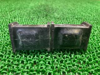 Крепление стабилизатора переднее Suzuki Escudo YD21S M16A 4244161M00 4 ракурс