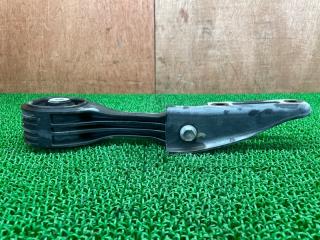 Подушка двигателя задняя Suzuki Escudo YD21S M16A 1191061M01 2 ракурс