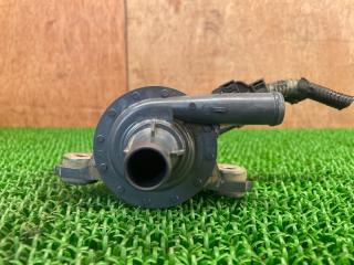 Помпа инвертора Toyota Corolla ZWE211 2ZR-FXE G9040-47040 3 ракурс