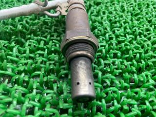 Датчик кислородный Toyota Corolla ZWE211 2ZR-FXE 8946547090 2 ракурс