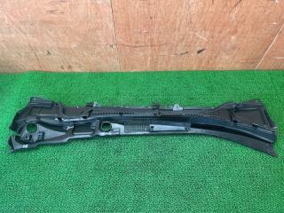 Решетка под лобовое стекло Toyota Corolla ZWE211 2ZR-FXE 5570812550 4 ракурс