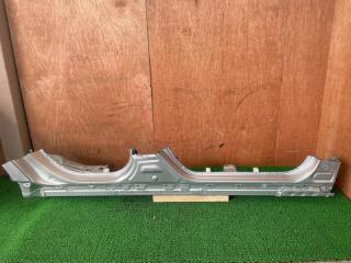 Порог кузова правый Toyota Corolla ZWE211 2ZR-FXE 6110112230 1 ракурс