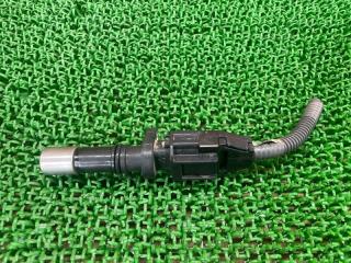Датчик положения коленвала Toyota Corolla ZWE211 2ZR-FXE 9091905070 1 ракурс Датчик положения коленвала Toyota Corolla ZWE211 2ZR-FXE 9091905070 1 ракурс