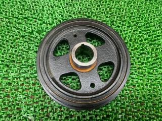 Шкив коленвала Toyota Corolla ZWE211 2ZR-FXE 1347037060 2 ракурс