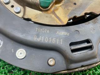 Диск сцепления Toyota Corolla ZWE211 2ZR-FXE 3127047070 3 ракурс