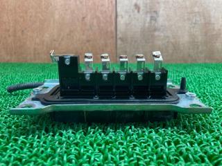 Предохранитель Toyota Corolla ZWE211 2ZR-FXE G114847070 2 ракурс
