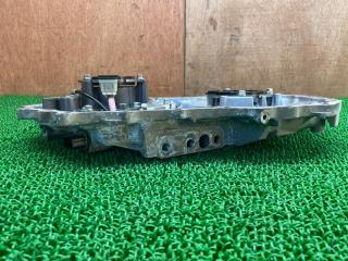 Крышка акпп Toyota Corolla ZWE211 2ZR-FXE 3090012020 4 ракурс