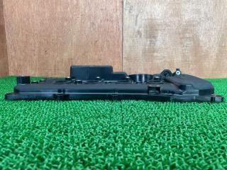 Крышка клапанная Toyota Corolla ZWE211 2ZR-FXE 1120137061 3 ракурс