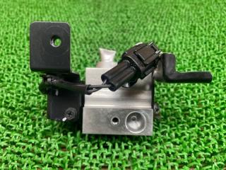 Клапан кондиционера Nissan LEAF ZE1 EM57 443310-1360 2 ракурс Клапан кондиционера Nissan LEAF ZE1 EM57 443310-1360 2 ракурс