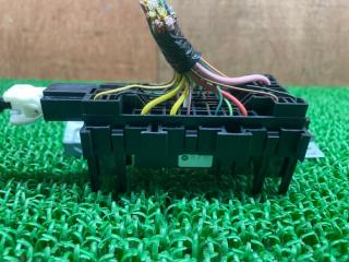 Блок предохранителей Nissan LEAF ZE1 EM57 24311-1HA2A 4 ракурс