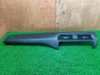 Накладка на торпеду NISSAN LEAF ZE1 EM57 684205SK0B 1 ракурс