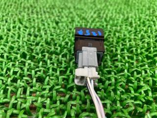 Кнопка аварийной сигнализации NISSAN LEAF ZE1 EM57 251725SA0A 3 ракурс