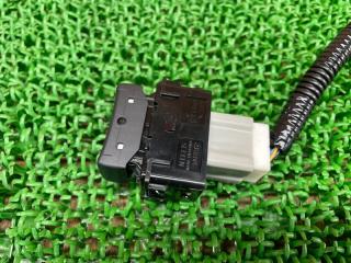 Кнопка подогрева сидений левая NISSAN LEAF ZE1 EM57 255003TA0A 2 ракурс