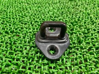 Петля замка багажника TOYOTA Vanguard ACA38 2AZ-FE 69410-60010 2 ракурс