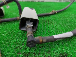 Форсунка омывателя TOYOTA LAND CRUISER UZJ100W 2UZ-FE 85044-60060 3 ракурс