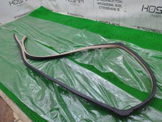 Уплотнение двери левое заднее TOYOTA LAND CRUISER UZJ100W 2UZ-FE 62332-60020-A0 1 ракурс