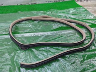 Уплотнение двери правое заднее TOYOTA LAND CRUISER UZJ100W 2UZ-FE 62331-60020-A0 3 ракурс