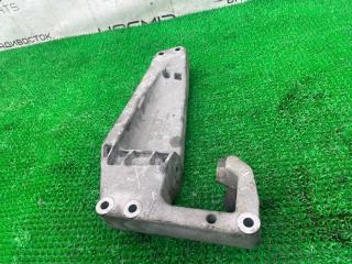 Подушка кпп задняя BMW X3 F25 N47D20C 22316786567 3 ракурс