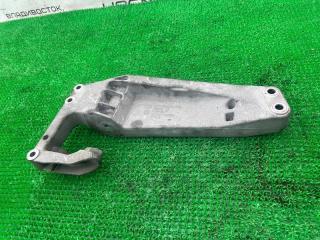Подушка кпп задняя BMW X3 F25 N47D20C 22316786567 4 ракурс