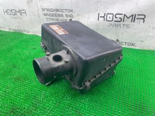 Корпус воздушного фильтра TOYOTA LAND CRUISER UZJ100W 2UZ-FE 17700-50170 2 ракурс