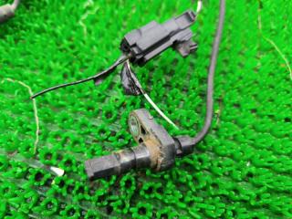 Датчик abs правый передний Lexus HS250h ANF10 2AZ-FXE 89542-12080 3 ракурс