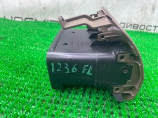 Решетка вентиляционная левая передняя TOYOTA LAND CRUISER UZJ100W 2UZ-FE 55680-60010-E0 4 ракурс Решетка вентиляционная левая передняя TOYOTA LAND CRUISER UZJ100W 2UZ-FE 55680-60010-E0 4 ракурс