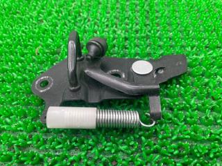 Петля замка багажника задняя NISSAN SKYLINE CKV36 VQ37VHR 84620EG000 2 ракурс