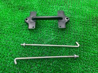 Крепление аккумулятора Mitsubishi Outlander GG2W 4B11 MR238278 1 ракурс