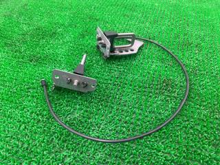 Петля замка капота передняя BMW X3 F25 N47D20C 1 ракурс