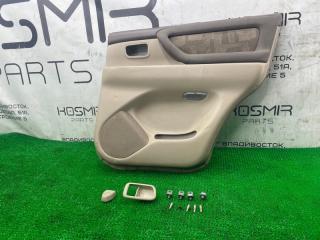 Обшивка дверей правая задняя TOYOTA LAND CRUISER UZJ100W 2UZ-FE 67630-60540-E0 1 ракурс