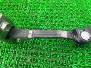 Ограничитель двери правый задний Lexus HS250h ANF10 2AZ-FXE 68630-75011 2 ракурс