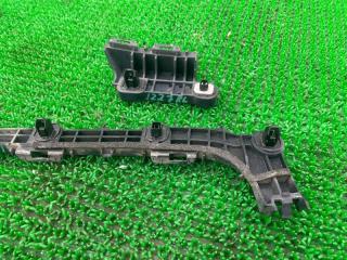 Крепление бампера левое заднее Lexus HS250h ANF10 2AZ-FXE 52576-75010 2 ракурс