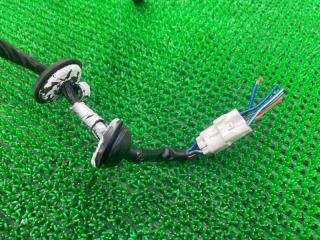 Проводка двери левая задняя TOYOTA LAND CRUISER PRADO LJ78W 2L-TE 82153-60040 2 ракурс