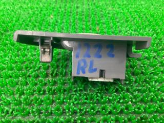 Кнопка стеклоподъемника левая задняя TOYOTA LAND CRUISER PRADO LJ78W 2L-TE 84810-32070 3 ракурс