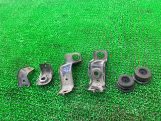 Крепление радиатора Honda Fit GP1 LDA 74171SNAA00 1 ракурс