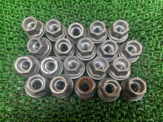 Гайка на колесо TOYOTA Alphard ATH10W 2AZ-FXE 90942-01062 1 ракурс